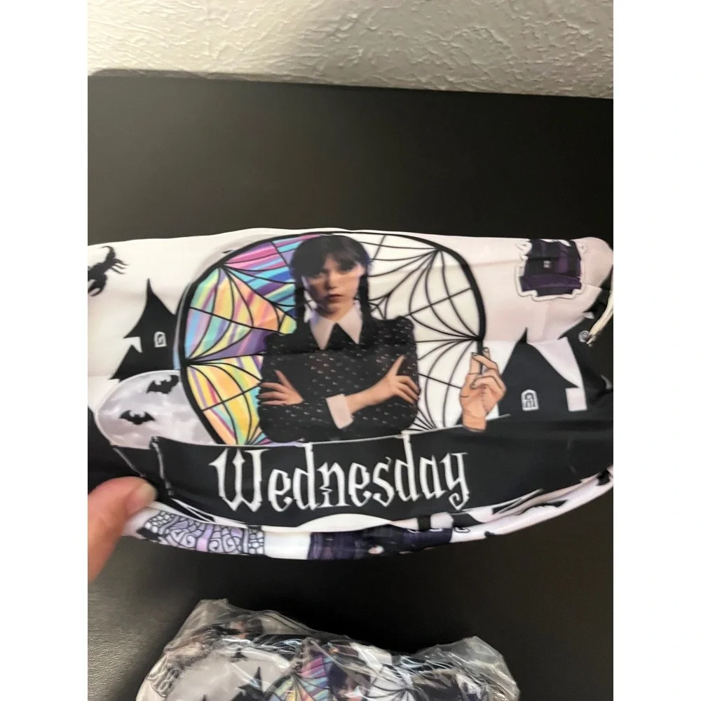 Netflix Wednesday Addams Insulated Lunch Bag Nevermore Academy Goth Tote NWOT